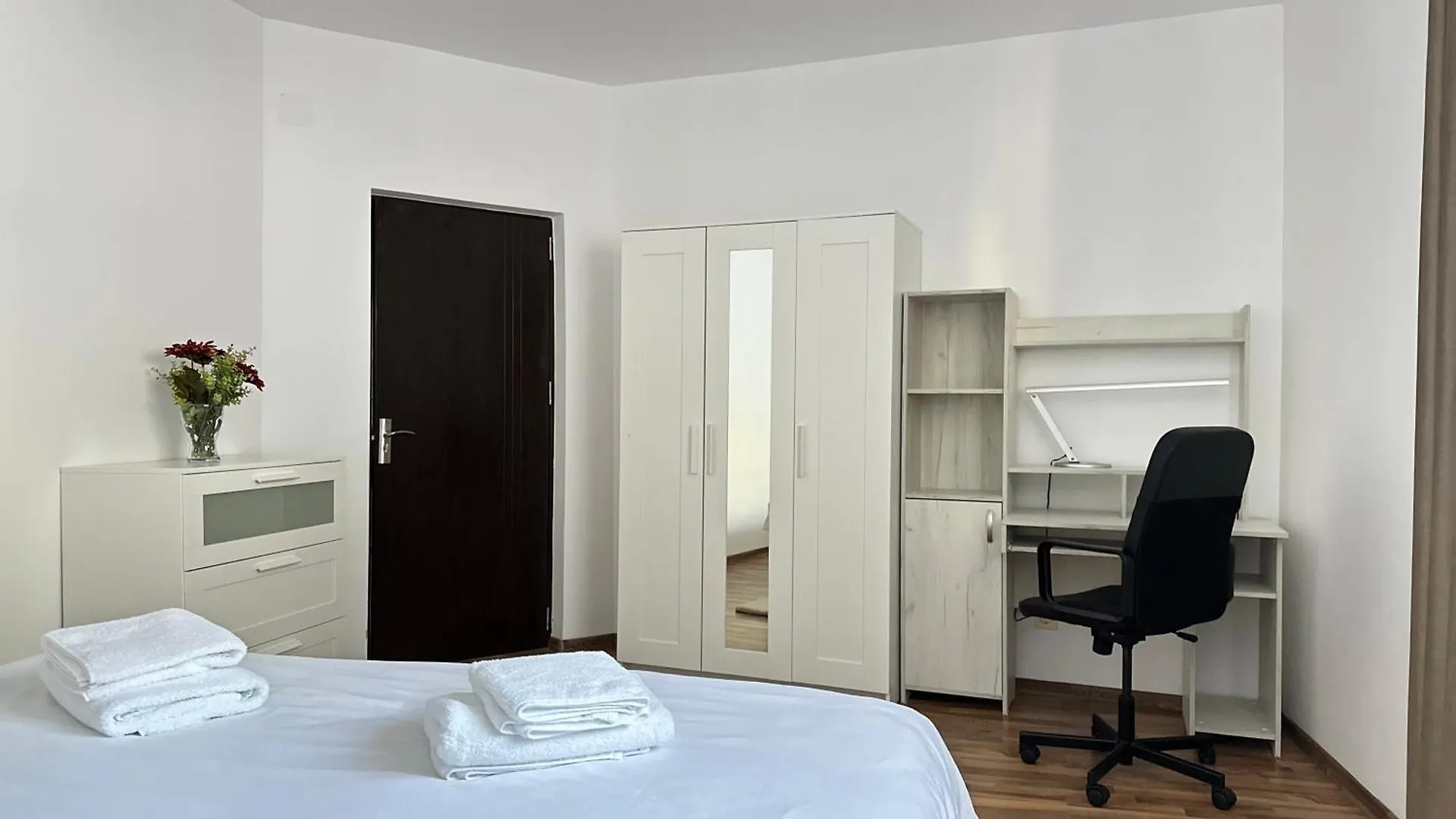Apartment Xox Comfort Giurgiului Bucharest